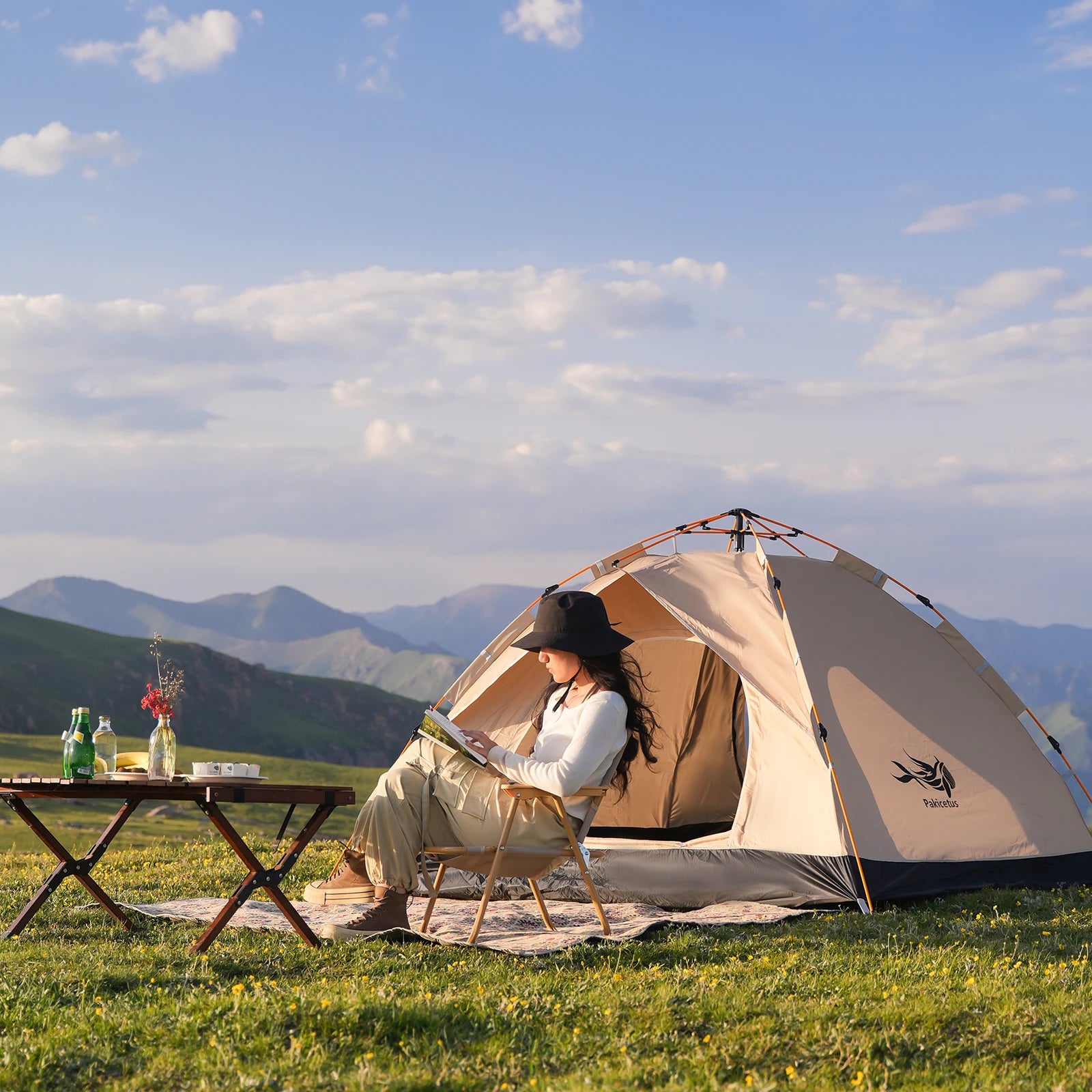 Pakicetus Instant Golden Tent