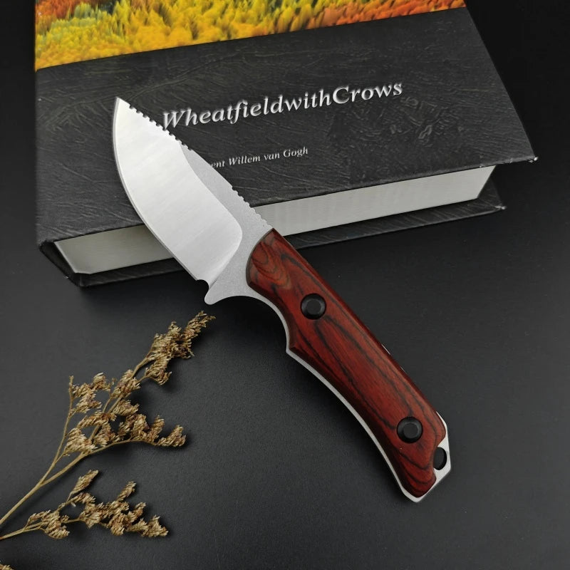 Self-defense EDC with Sheath Knives